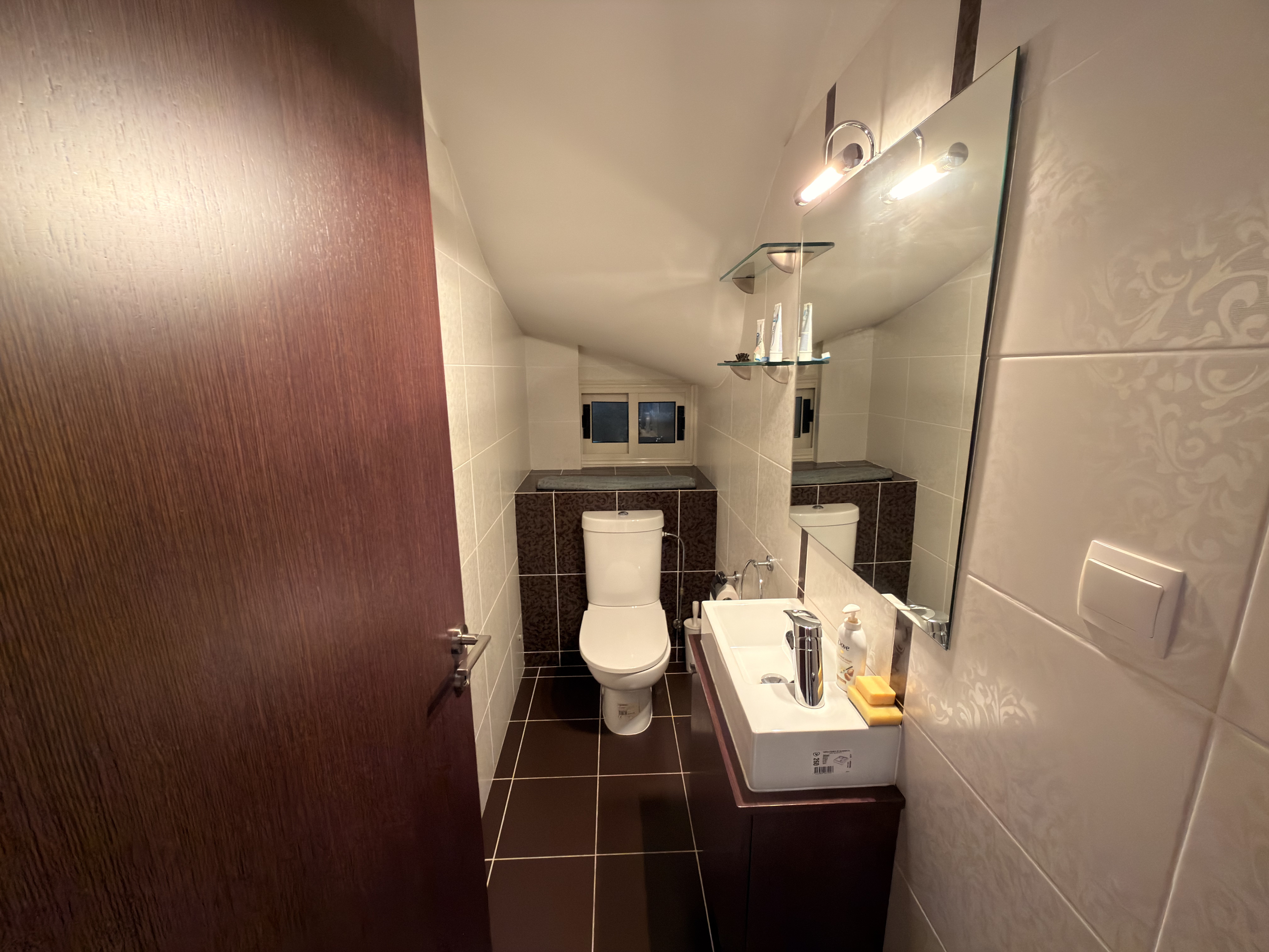 4 BR Villa in Germasogeia, Limassol photo 15