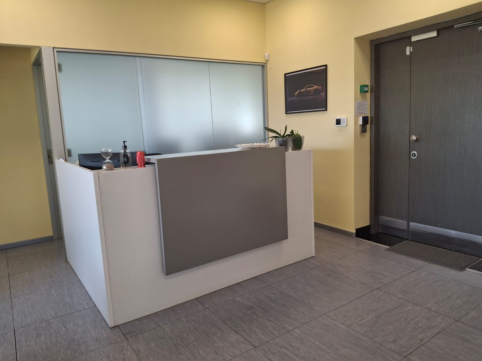 Luxurious Office with roof garden in Petrou Kai Pavlou, Limassol photo 9