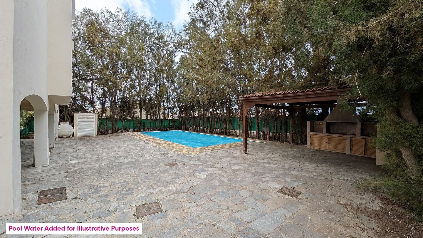 4-Bedroom Detached Villa with Pool & Loft in Egkomi, Nicosia photo 36