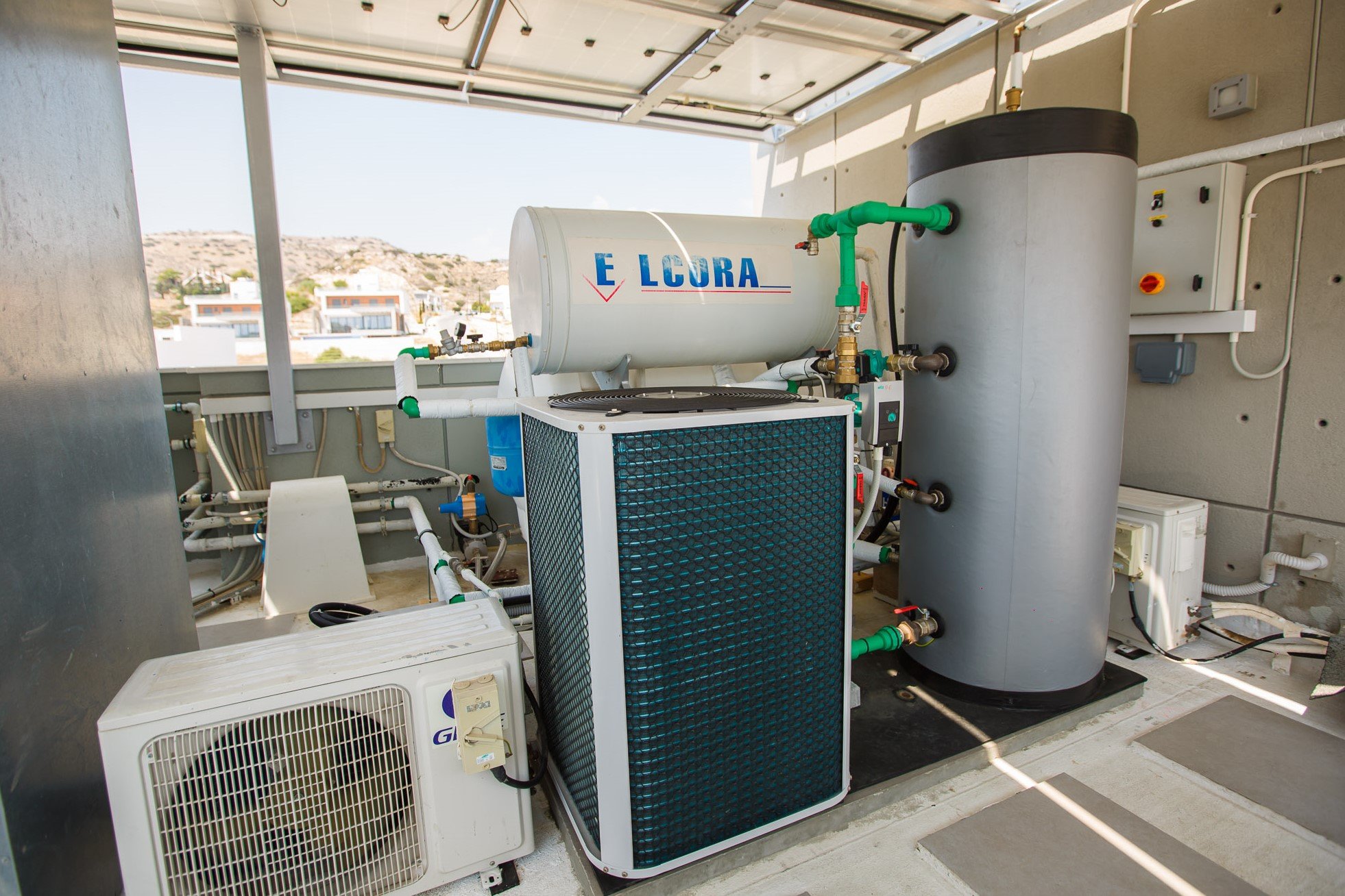 4 BR Villa in Agios Tychonas, Limassol photo 19