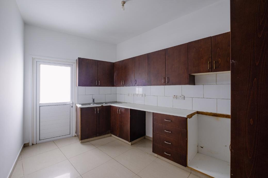 Two-storey mixed-use building in Deneia, Nicosia photo 17