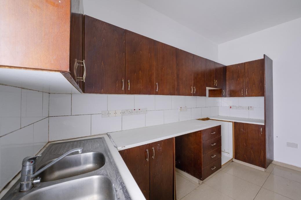 Two-storey mixed-use building in Deneia, Nicosia photo 18