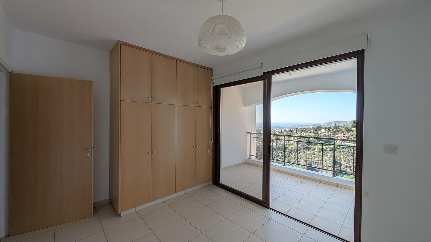 Two-Storey 2-Bedroom Apartment in Tala, Paphos photo 17