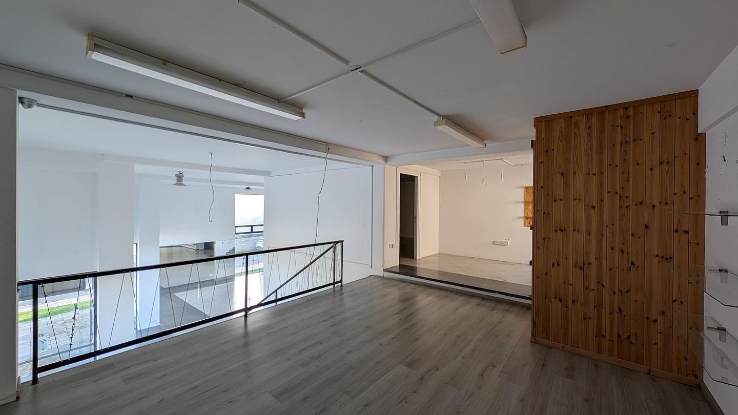 Commercial building in Kokkinotrimithia, Nicosia photo 17