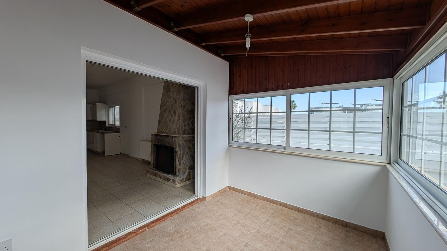 Coastal Living: 3-Bedroom House in Paralimni, Ammochostos photo 14