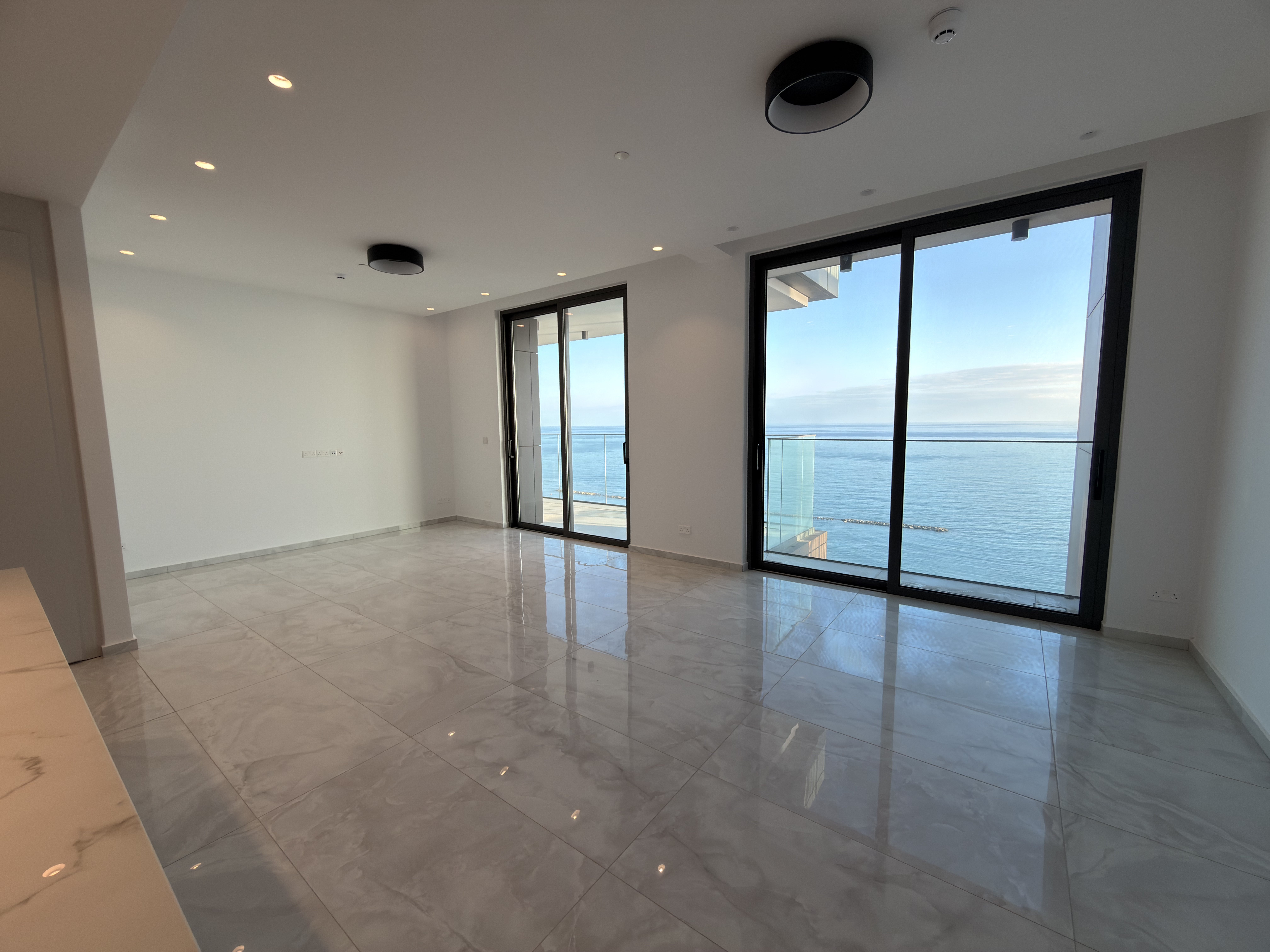 2 BR Apartment in Agios Tychonas, Limassol photo 2