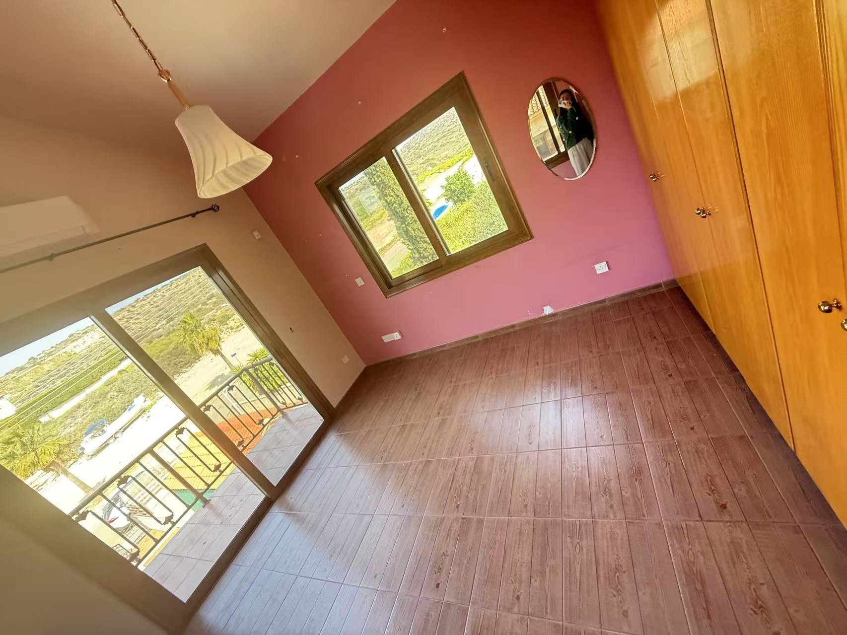 4 BR Villa in Mouttagiaka, Limassol photo 11