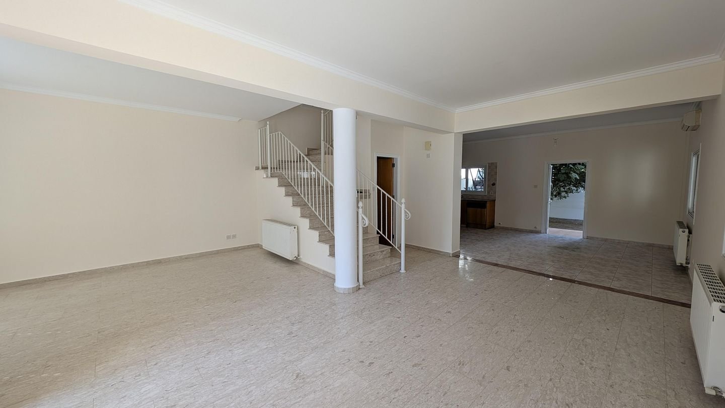 Two storey detached house in Engomi, Nicosia photo 9