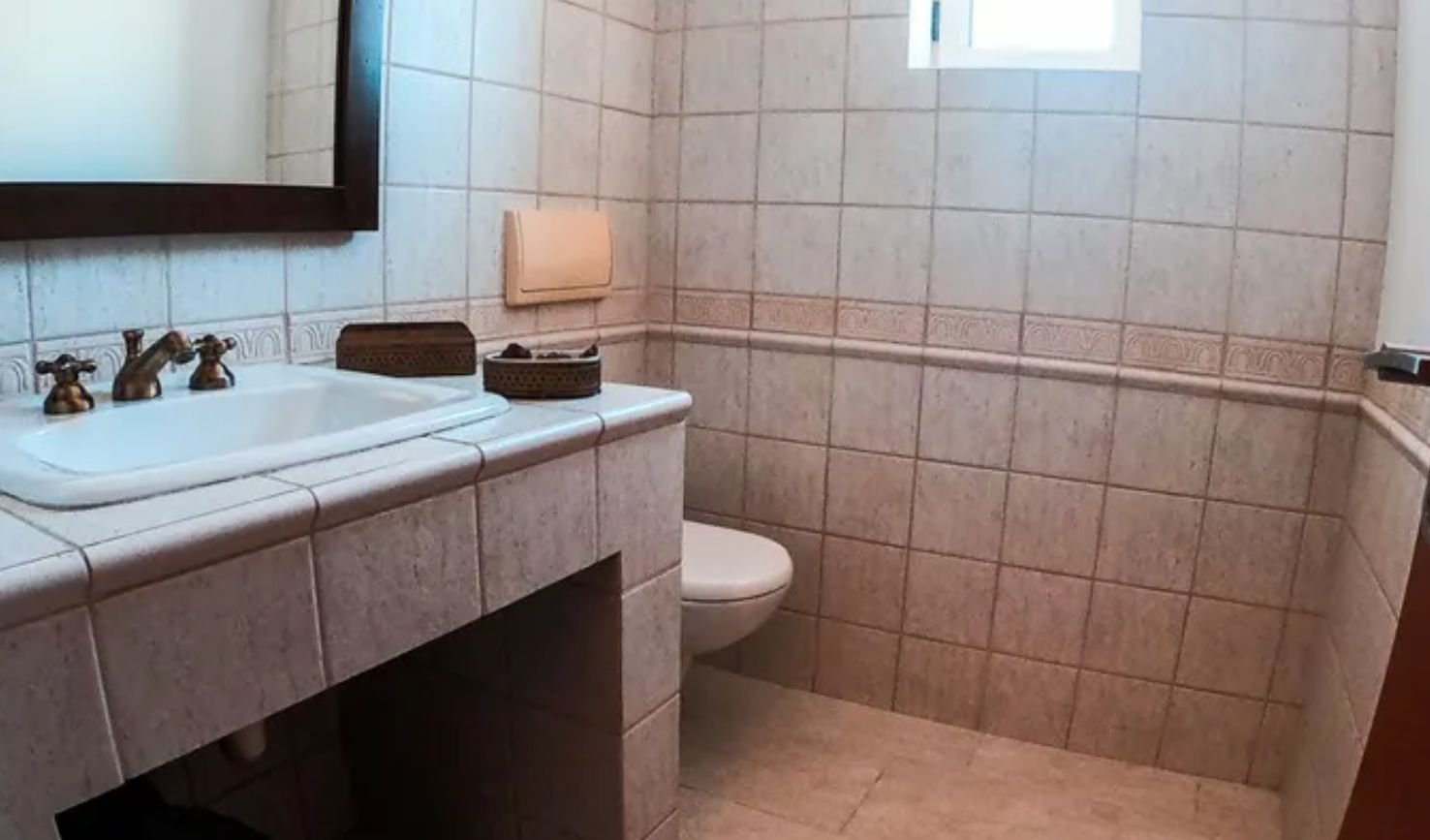 5 BR Luxury Villa in Germasogeia, Limassol photo 28