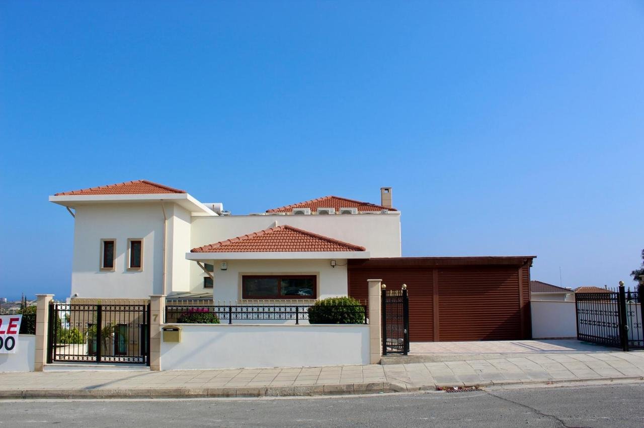 6 BR House in Agia Paraskevi, Limassol photo 8