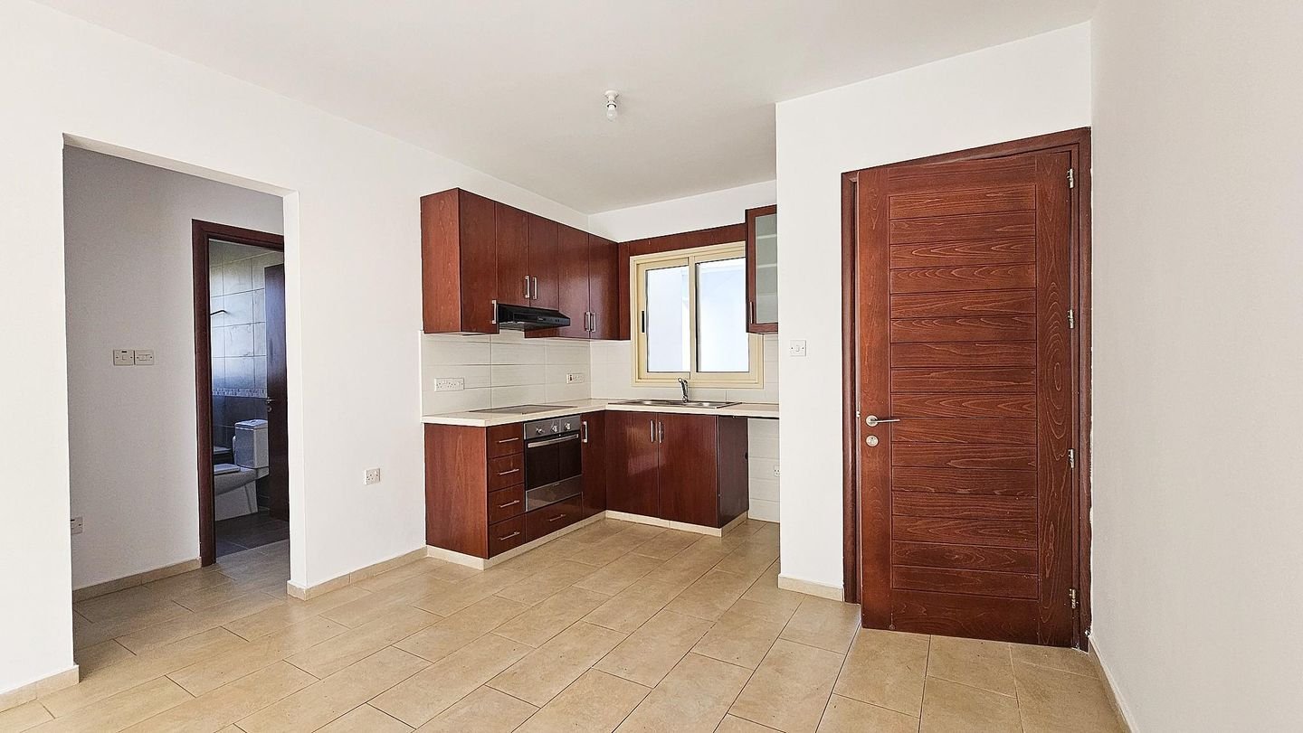 Modern 2-Bedroom Apartment, Agios Tychon, Limassol photo 6
