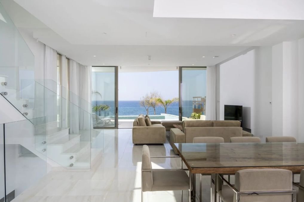 10 BR Villa in Kissonerga photo 15