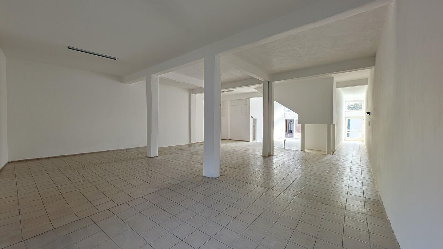 Two Shop Commercial Building in Kaimakli, Nicosia photo 16