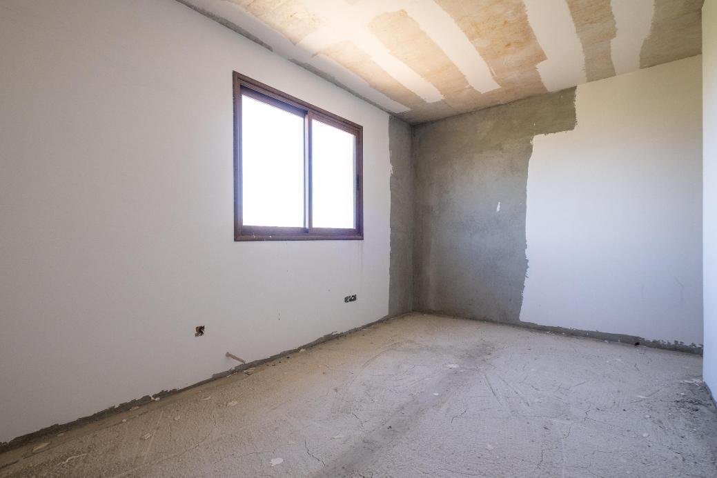 Incomplete 2 bedroom apartment in Polemidia, Limassol photo 2