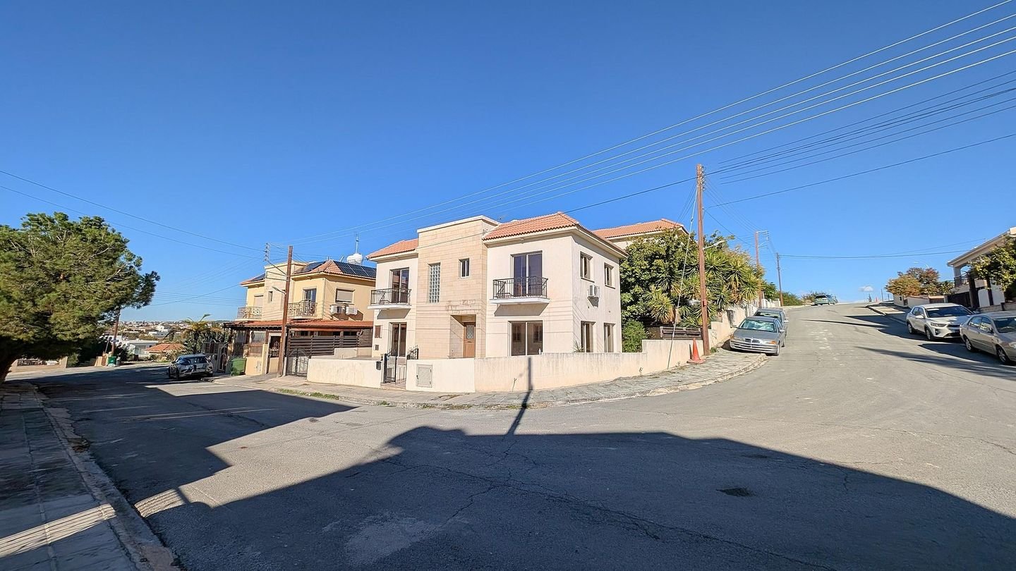 Two Storey Detached House, Kolossi, Limassol photo 7