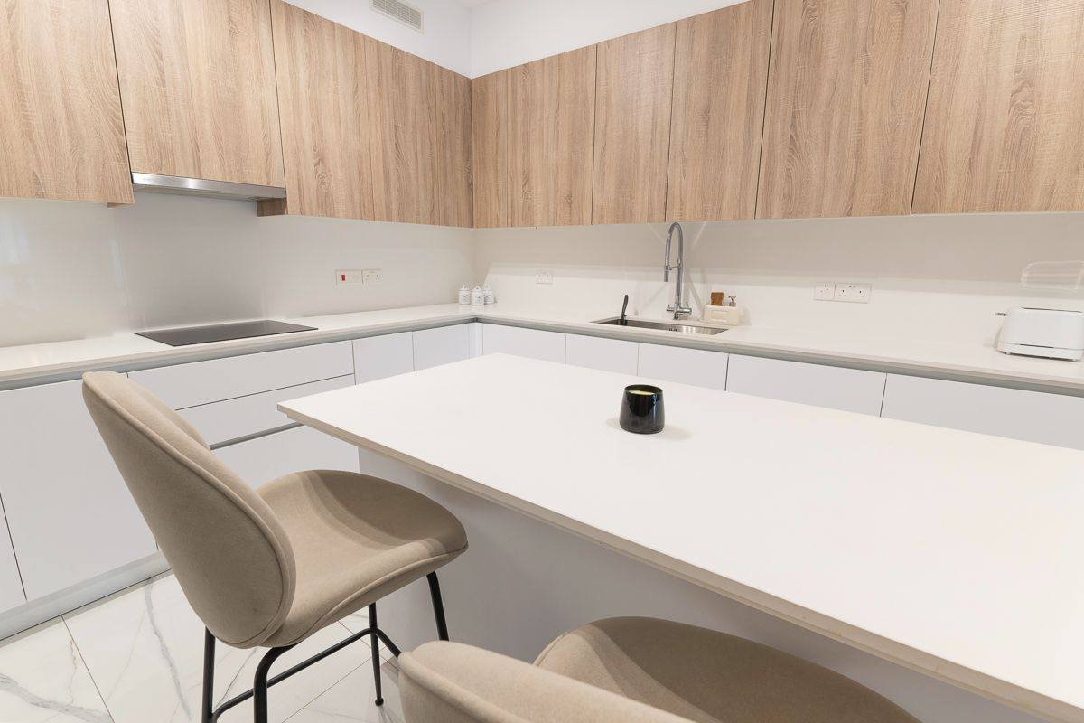 3 BR Apartment in Mesa Geitonia, Limassol photo 6