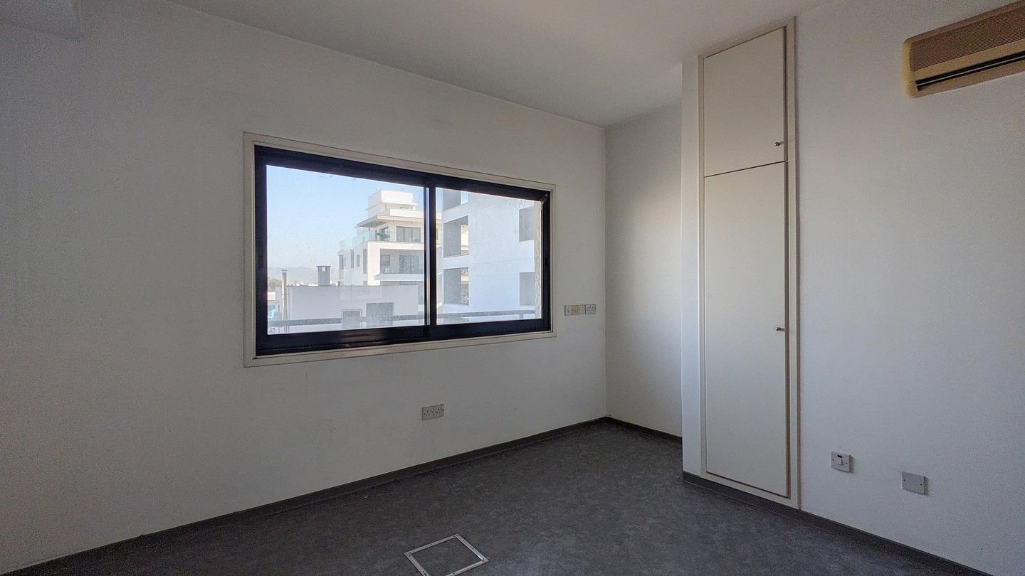 Whole Floor Office Unit in Larnakos Avenue, Nicosia photo 19
