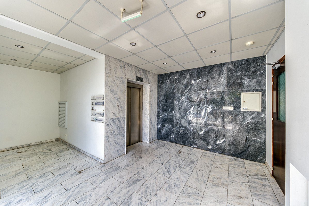 Office in a Business сenter in Petrou kai Pavlou, Limassol photo 17