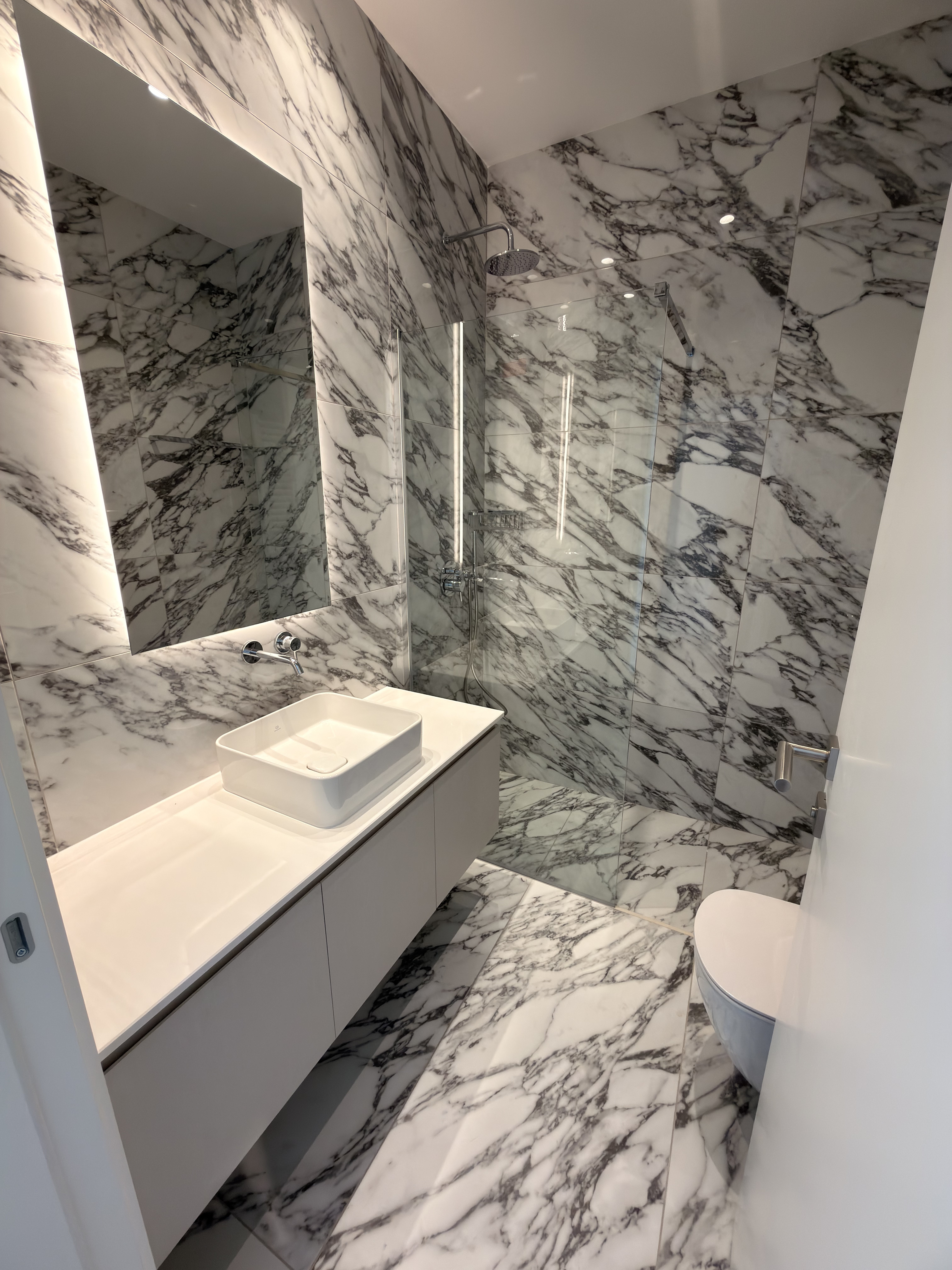 2 BR Apartment in Agios Tychonas, Limassol photo 9