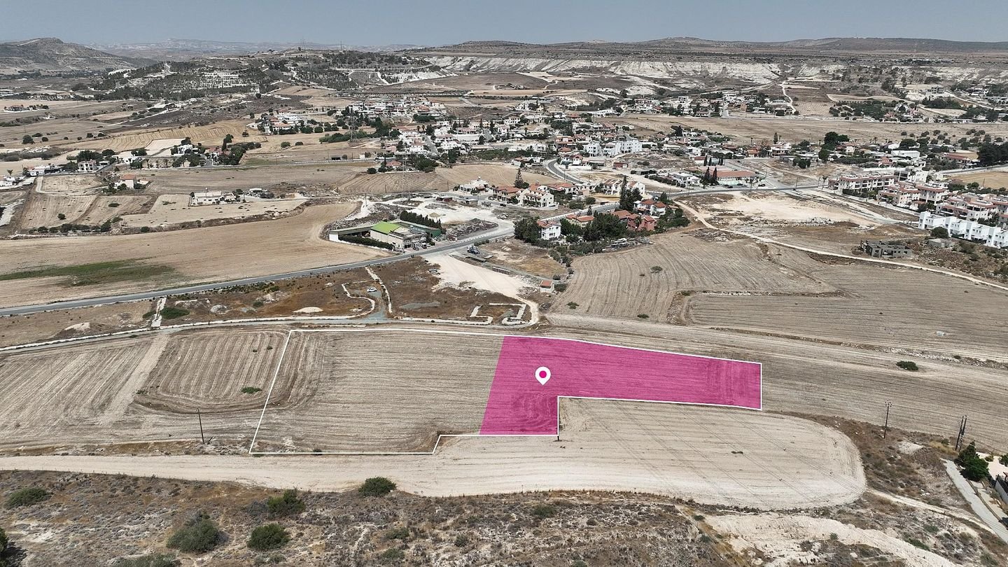 Share of Residential field in Pyla, Larnaca photo 3