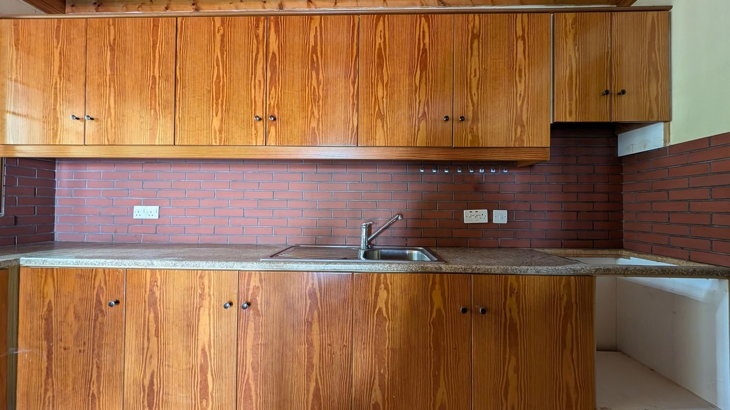 Three-storey building in Chandria, Limassol photo 10