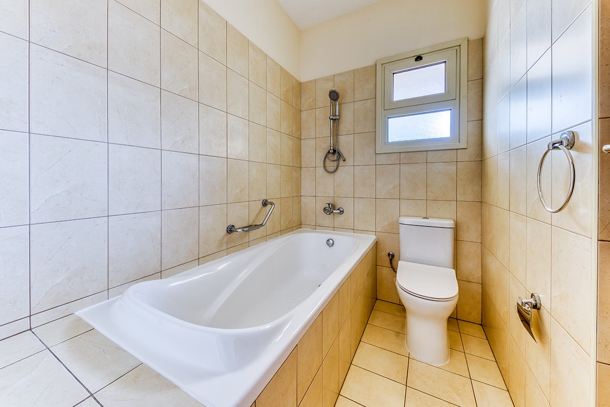 3 BR Apartment in Mouttagiaka, Limassol photo 14