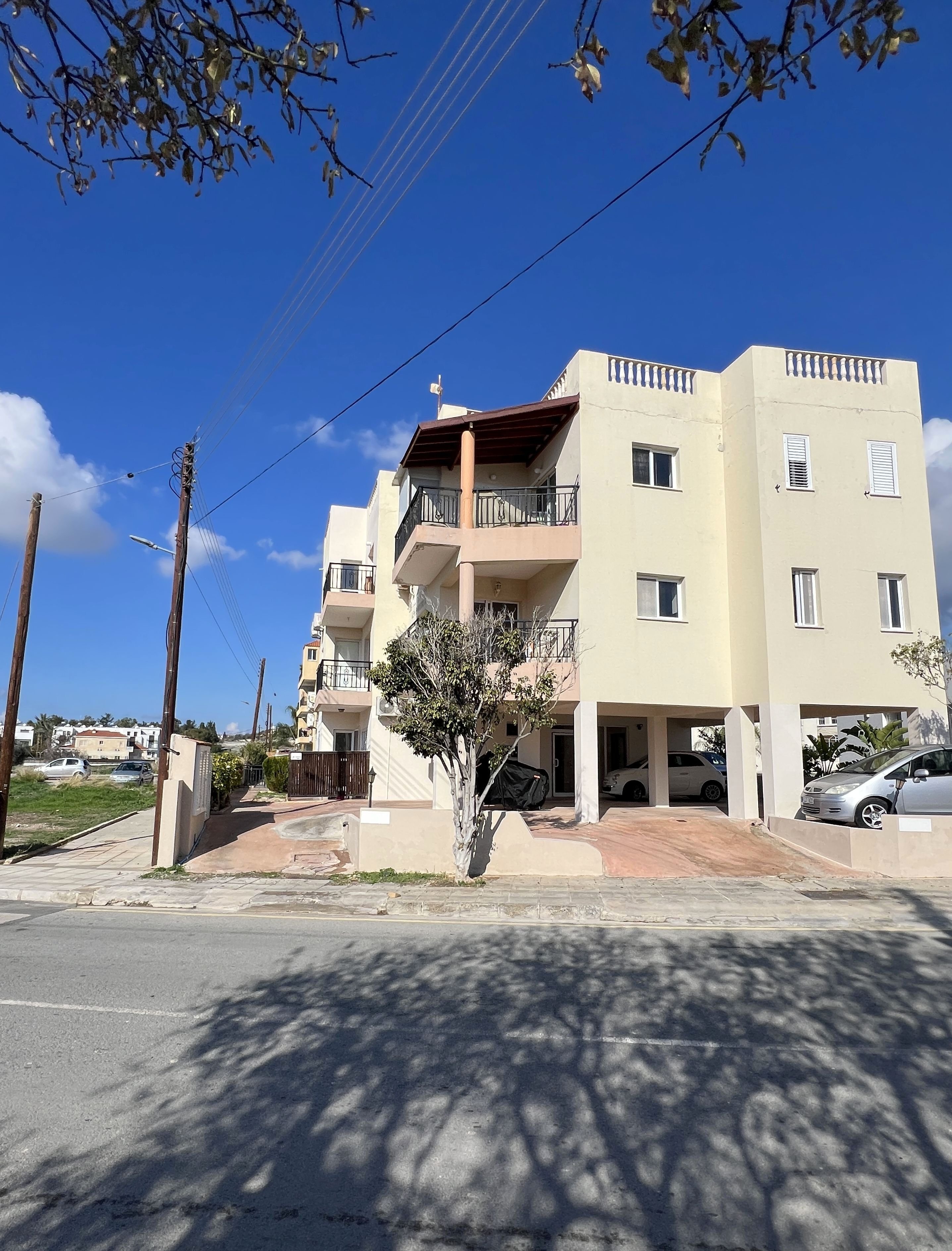 1 BR Apartment in Geroskipou, Paphos photo 8