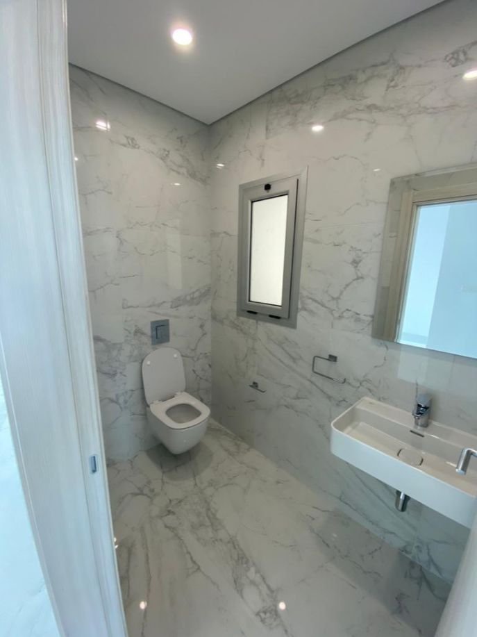 2 BR Penthouse in Germasogeia photo 17