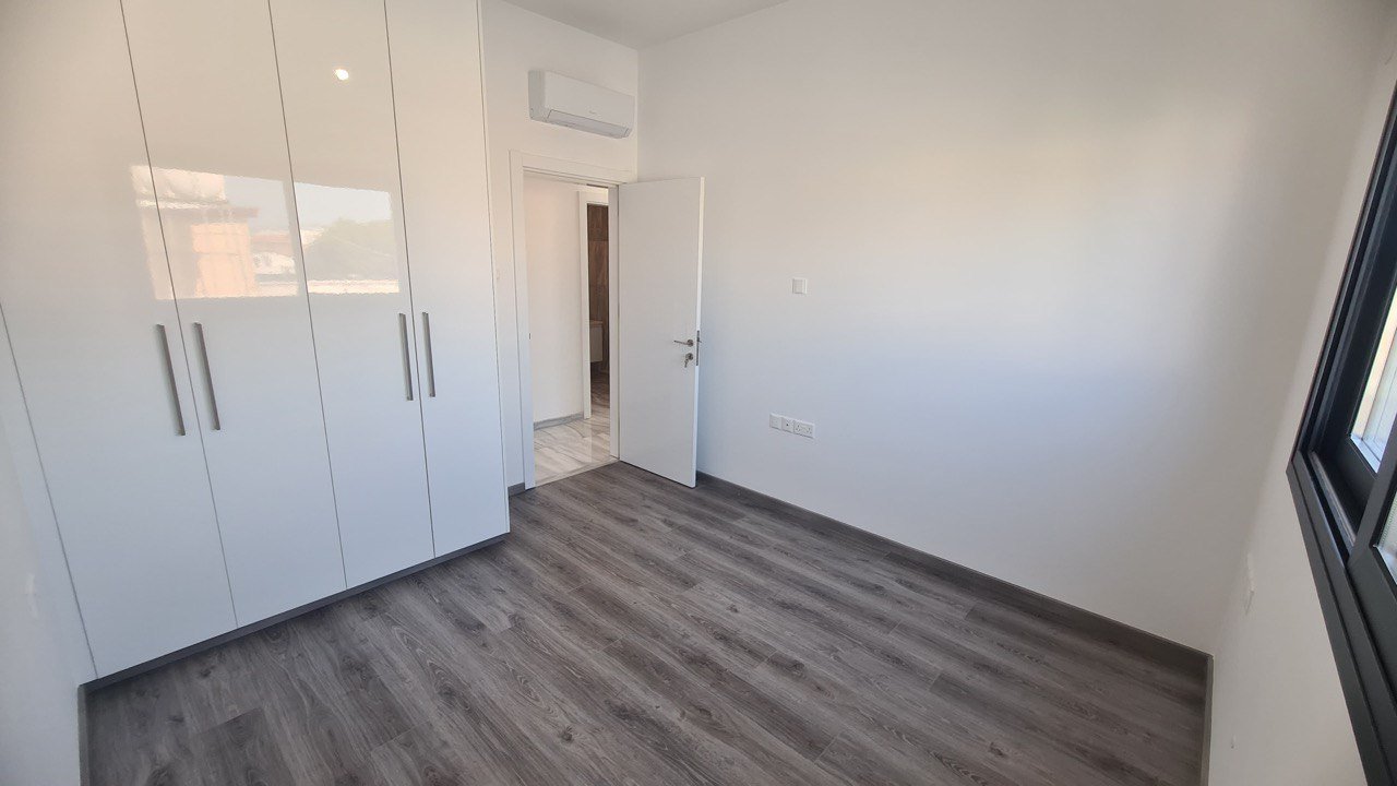 2 BR Apartment for rent in Mesa Geitonia, Limassol photo 7