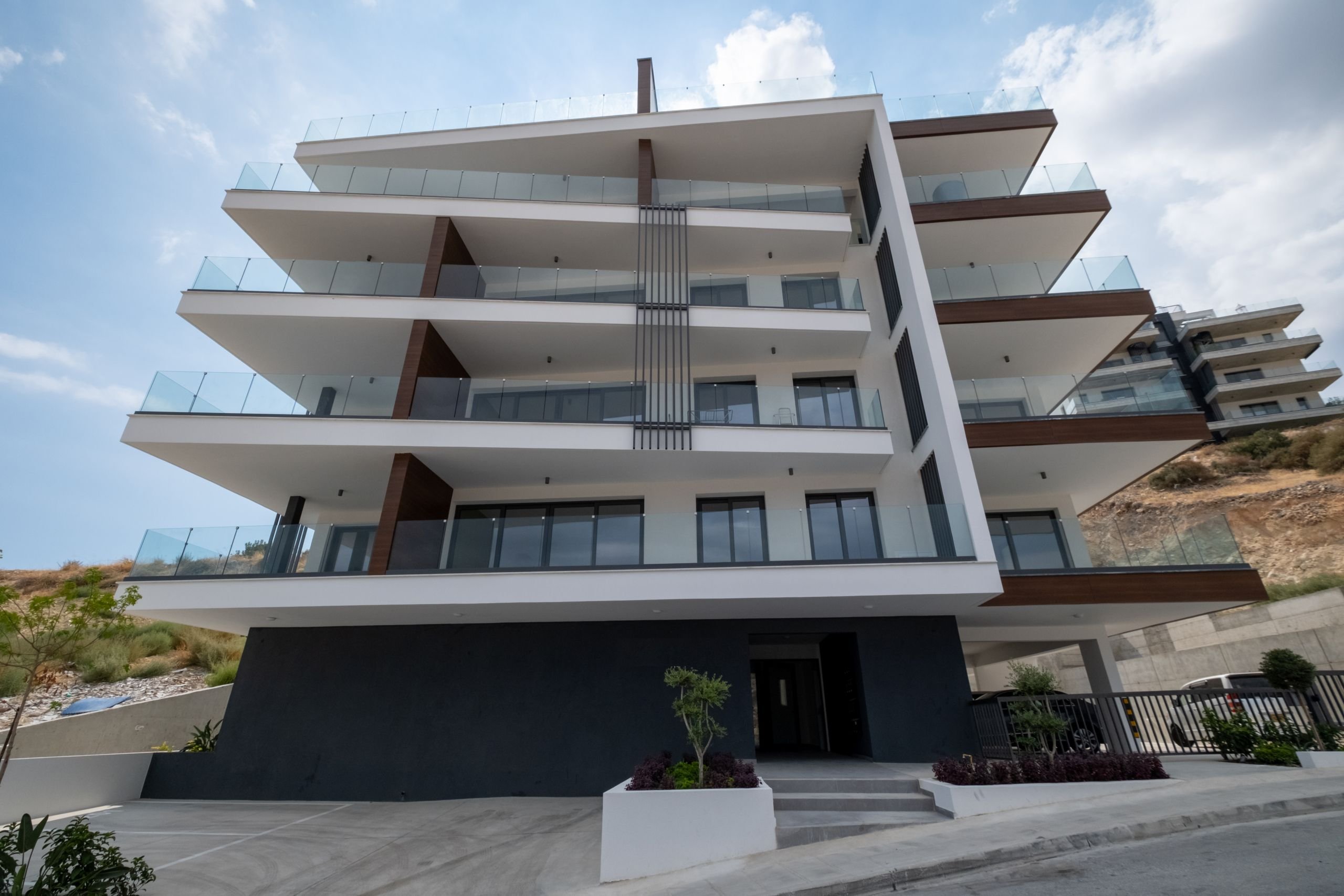 2 BR Apartment in Germasogeia, Limassol photo 2