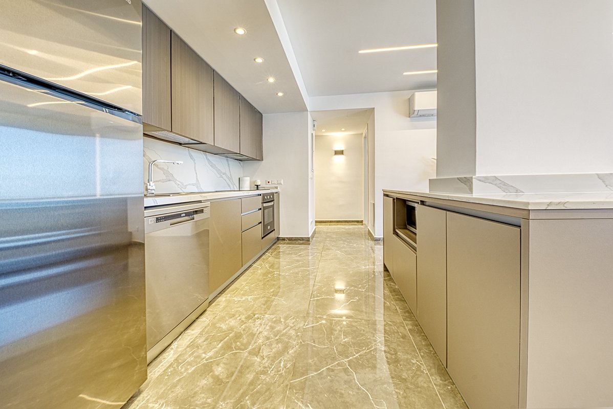 2 BR Apartment in Neapolis, Limassol photo 6