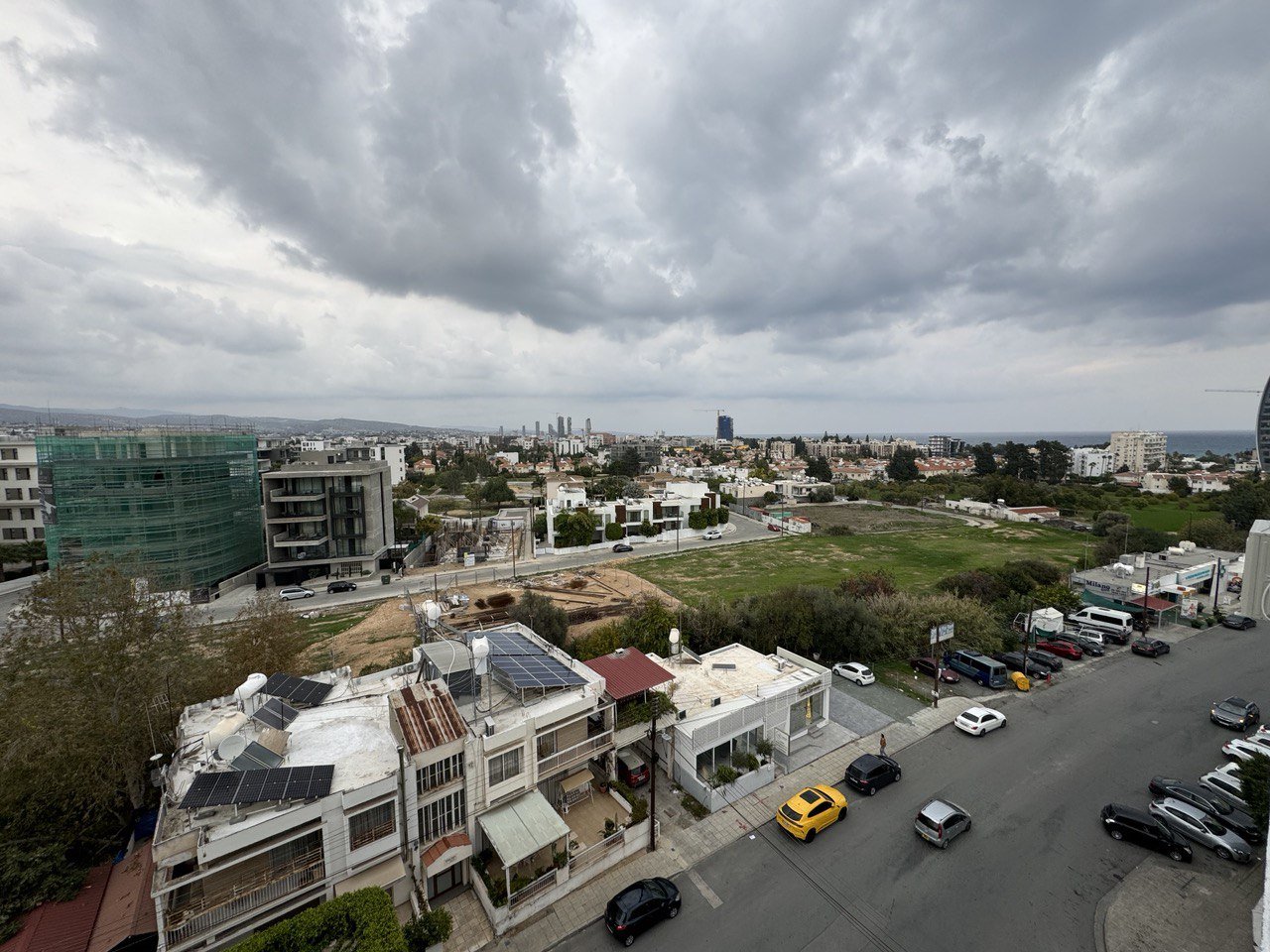 2BR Apartment in Neapolis, Limassol photo 9