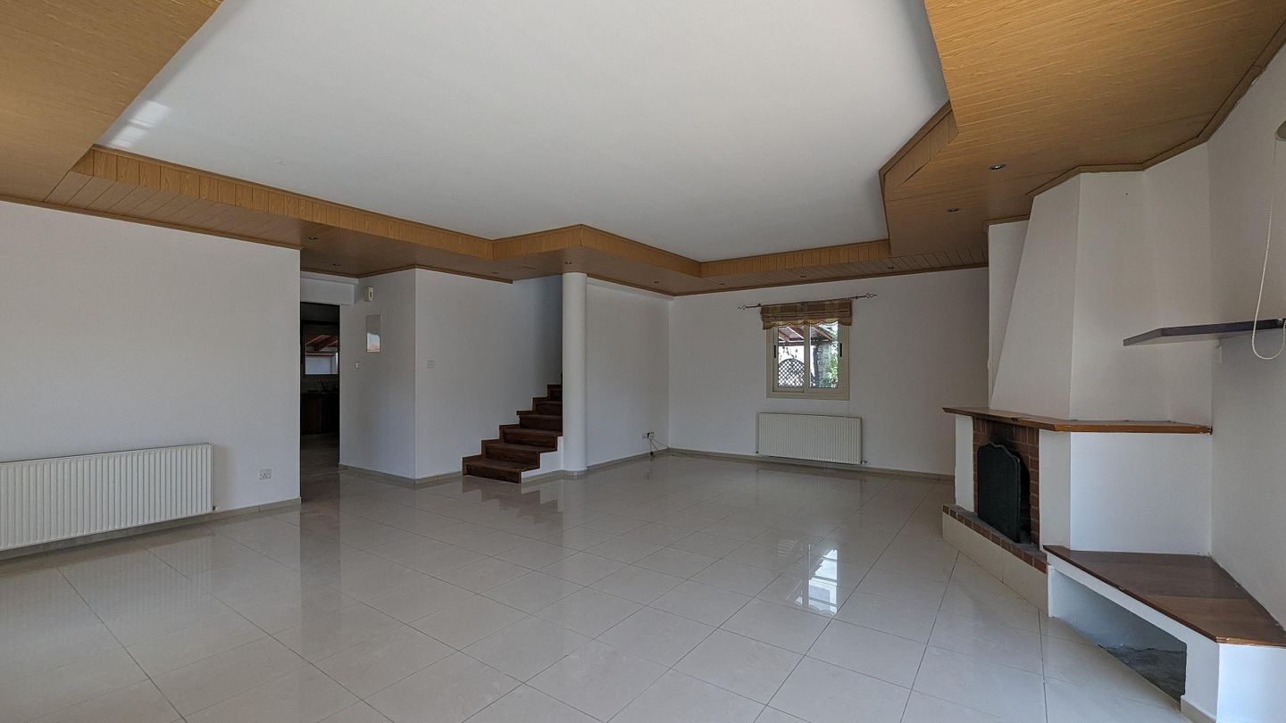 Four bedroom house with attic, in Lakatamia, Nicosia. photo 29