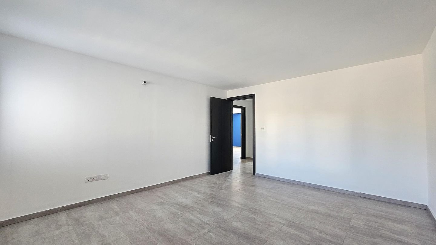 Charming Metallic-Frame Detached Home with Attic – Peristerona, Nicosia photo 18