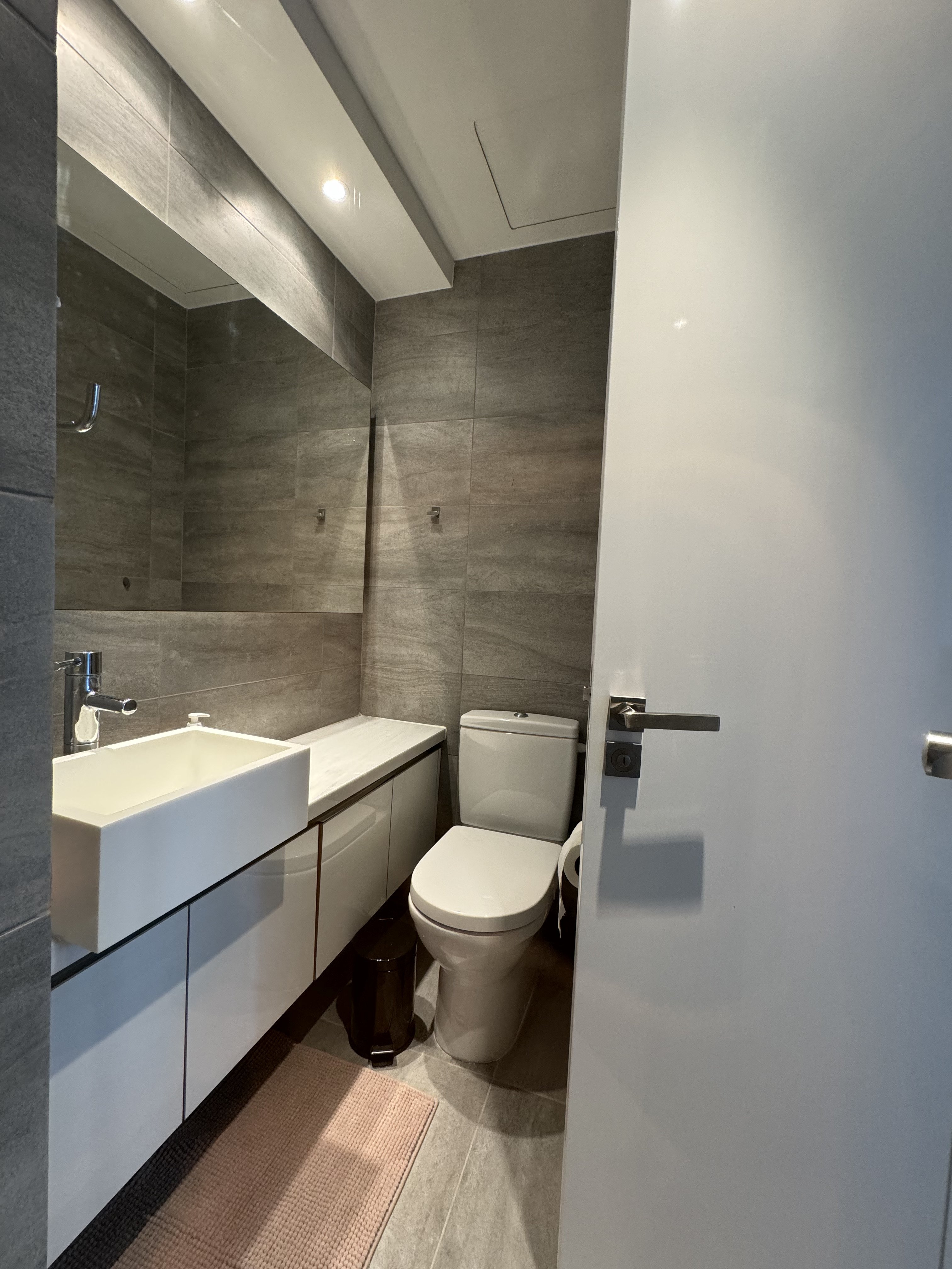 2 BR Apartment with a private garden in Neapolis, Limassol photo 11