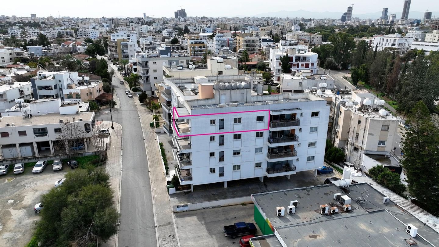 Top-Floor 2-Bedroom Apartment in Panagia, Nicosia photo 4