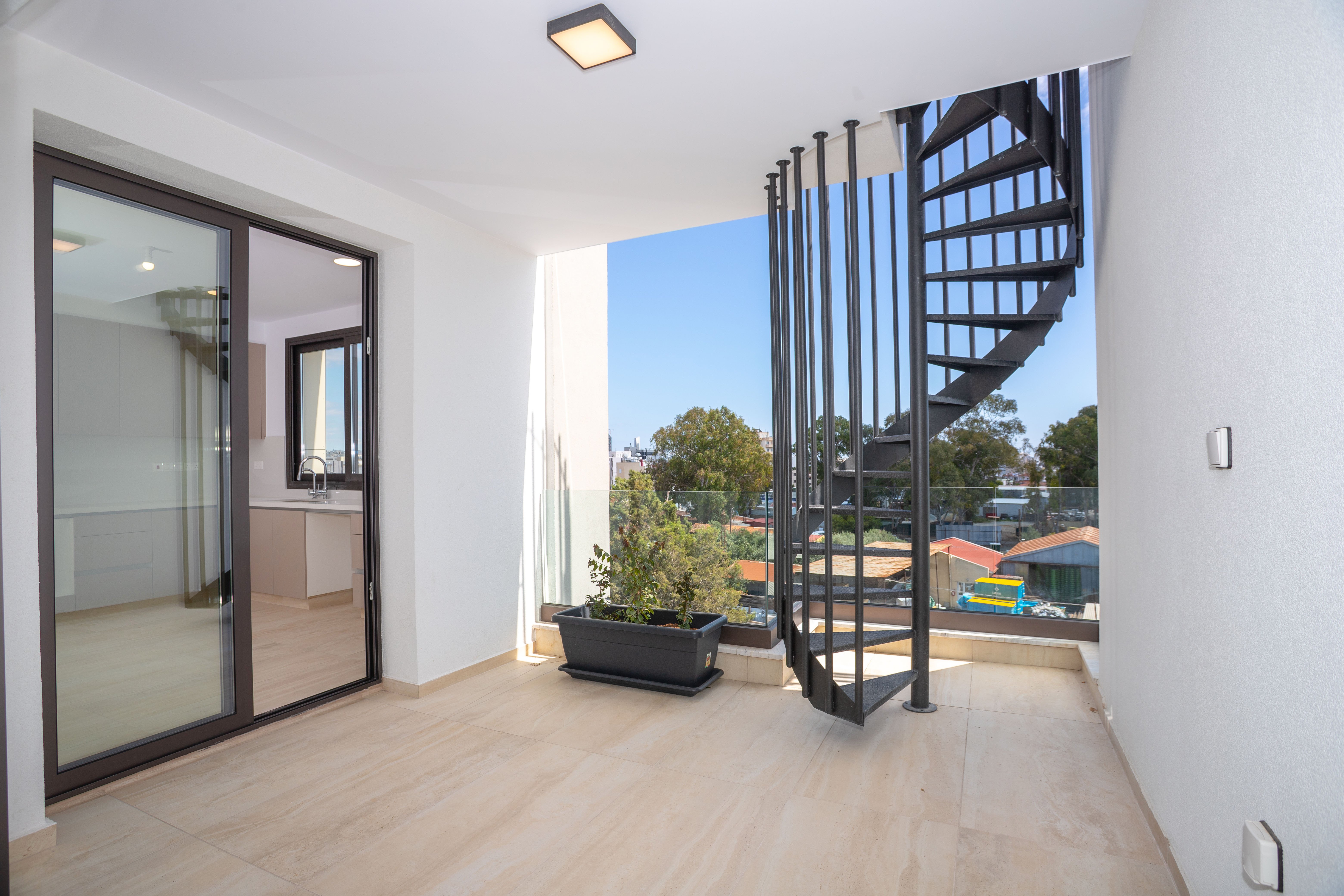 3 BR Penthouse in Agios Georgios, Limassol photo 10