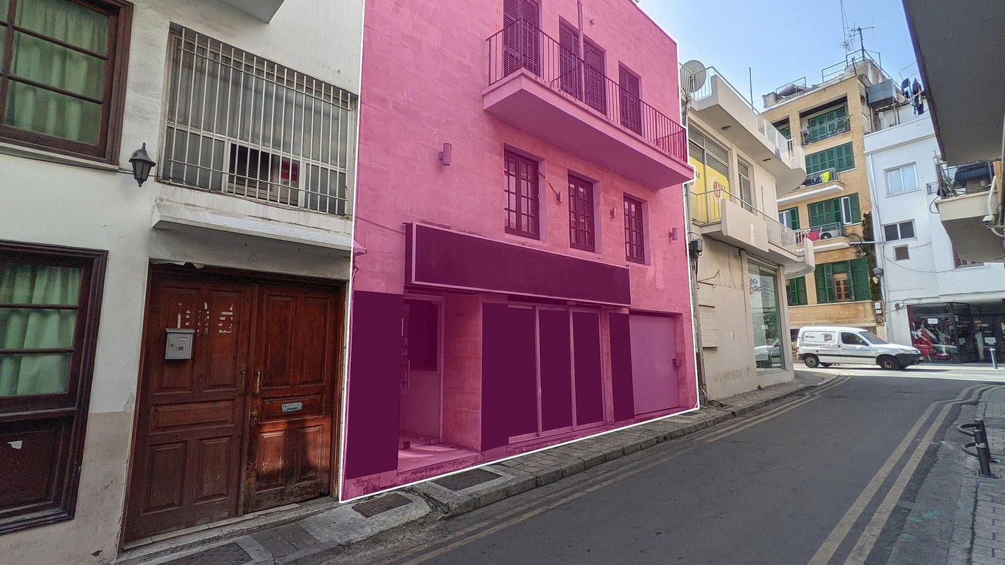 Mixed use building in Trypiotis (Old Town), Nicosia photo 1