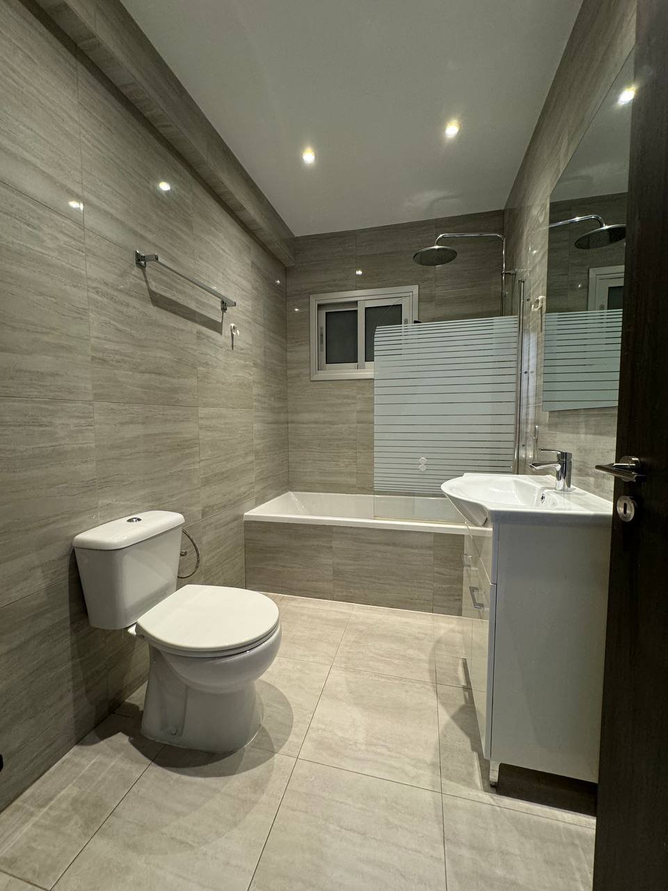 3 BR Apartment in Neapolis, Limassol photo 7