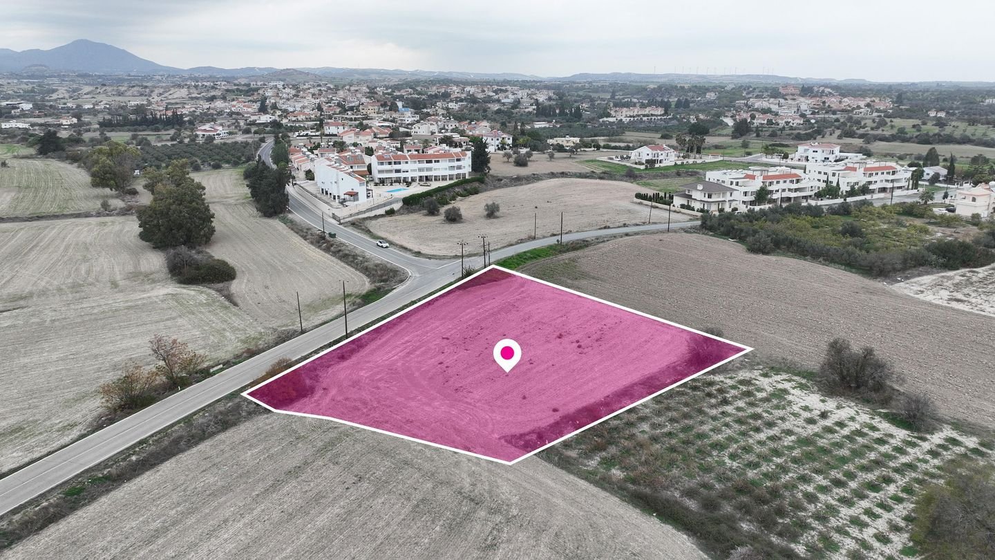 Residential field in Mazotos, Larnaca photo 6