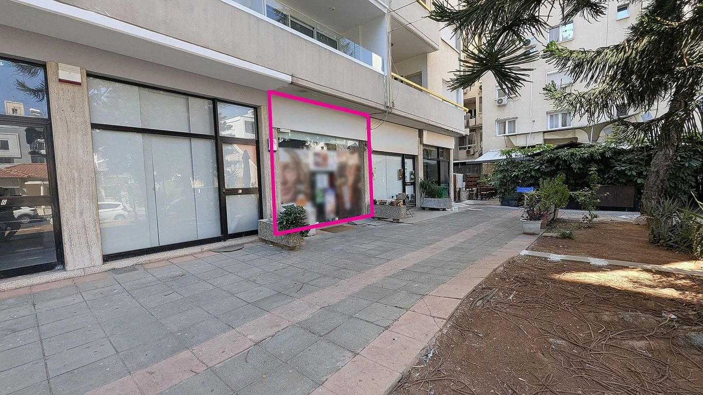 5.5% yield – 50% Share of Retail Shop in Neapolis, Limassol photo 6