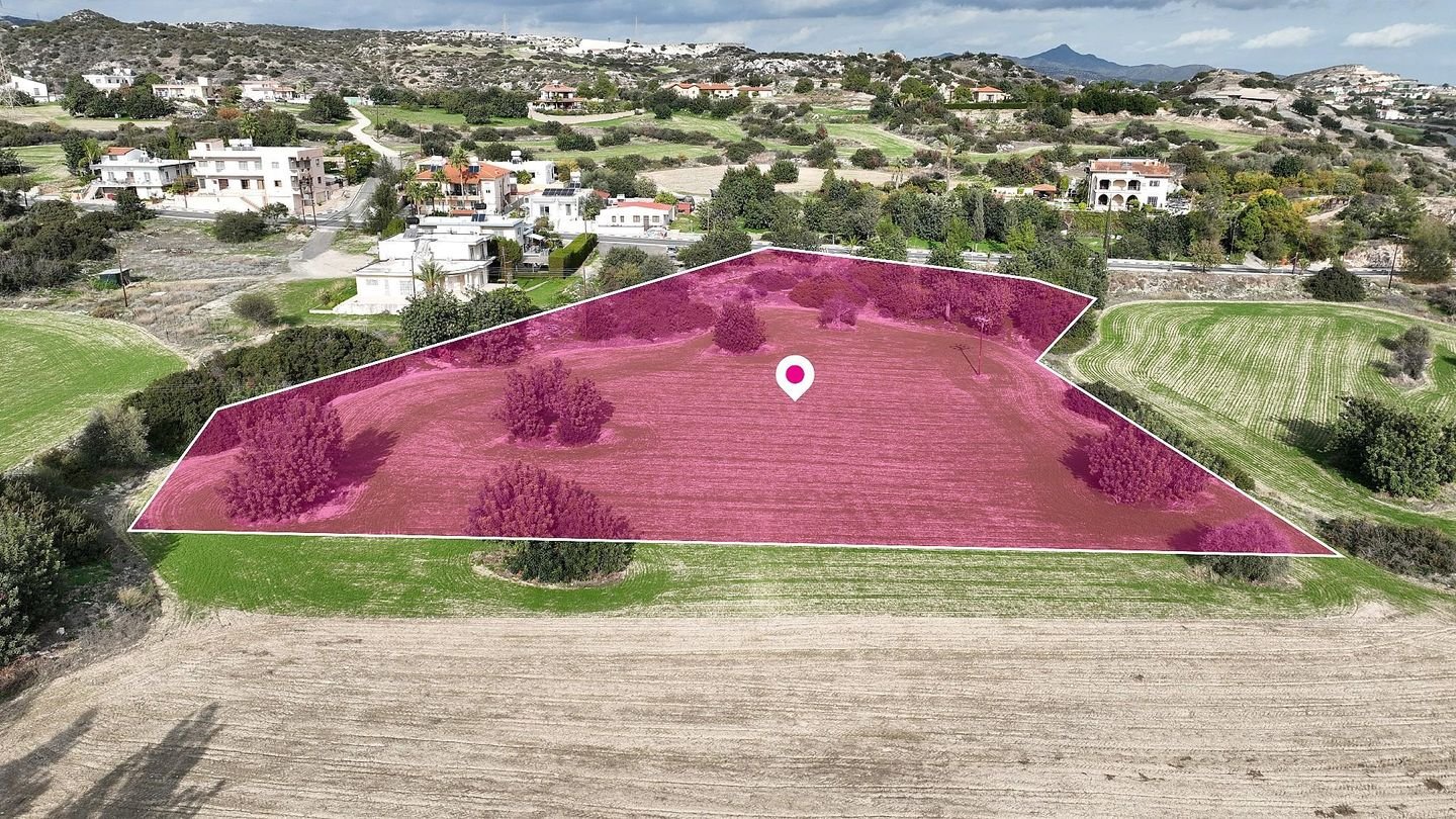 50% Share of a residential field located in Choirokitia, Larnaca. photo 2