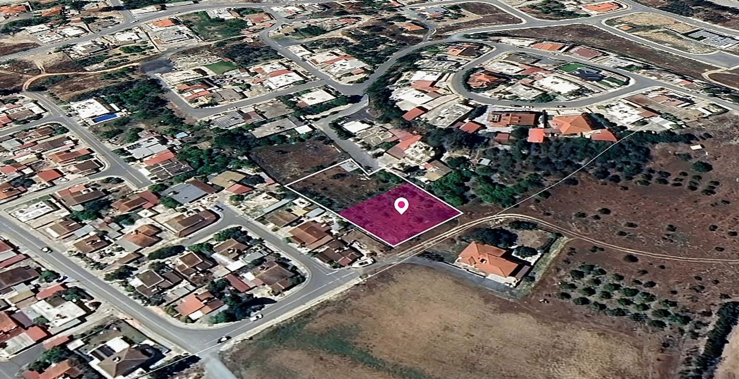 Field in Ormideia, Larnaca photo 2