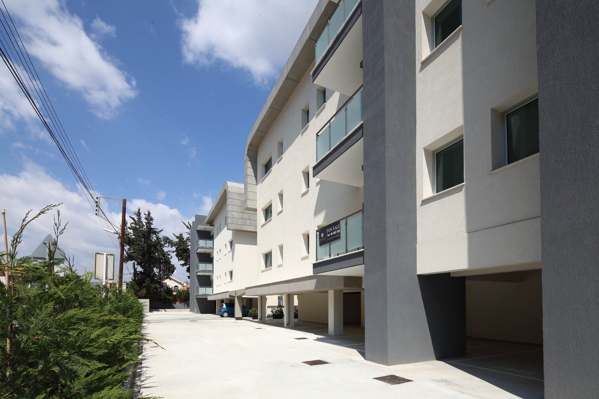 1 BR Apartment in Germasogeia photo 9