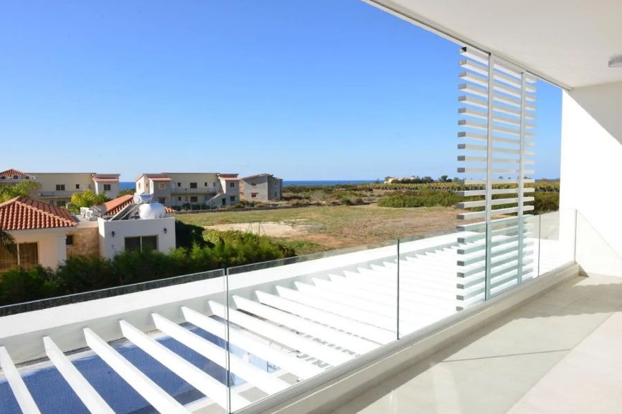 3 BR Villa in Pegeia photo 6