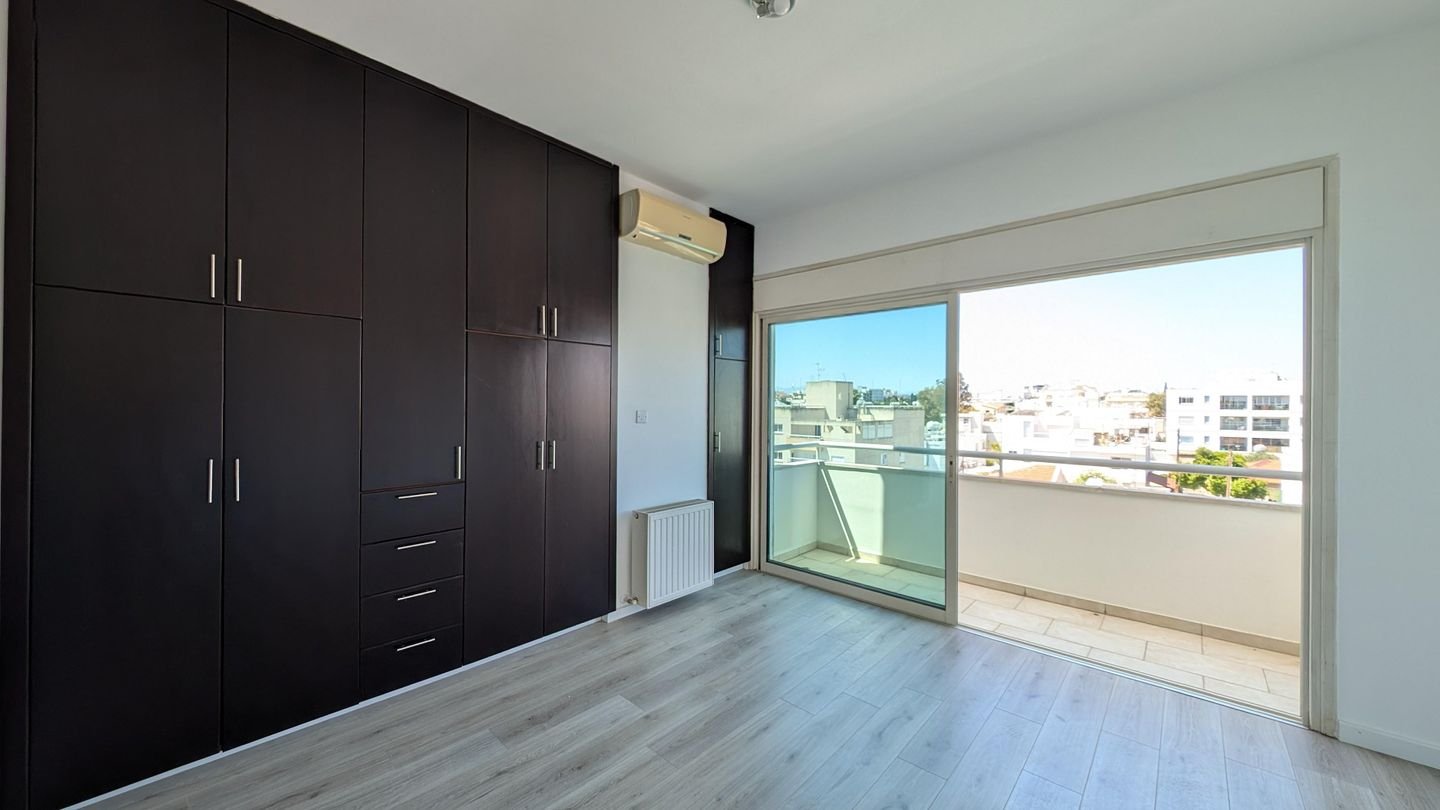 Top Floor 2-Bedroom Αpartment in Agios Dimitrios, Strovolos, Nicosia photo 16