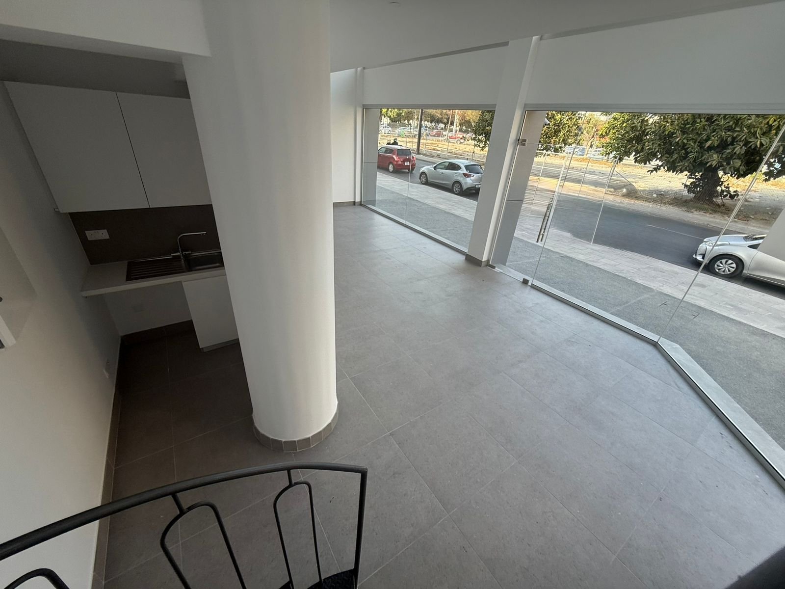 Shop + mezzanine in Katholiki, Limassol photo 1