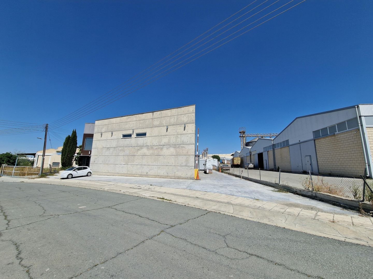 7.9% Yield Investment Two storey Commercial Building in Dali, Nicosia photo 8