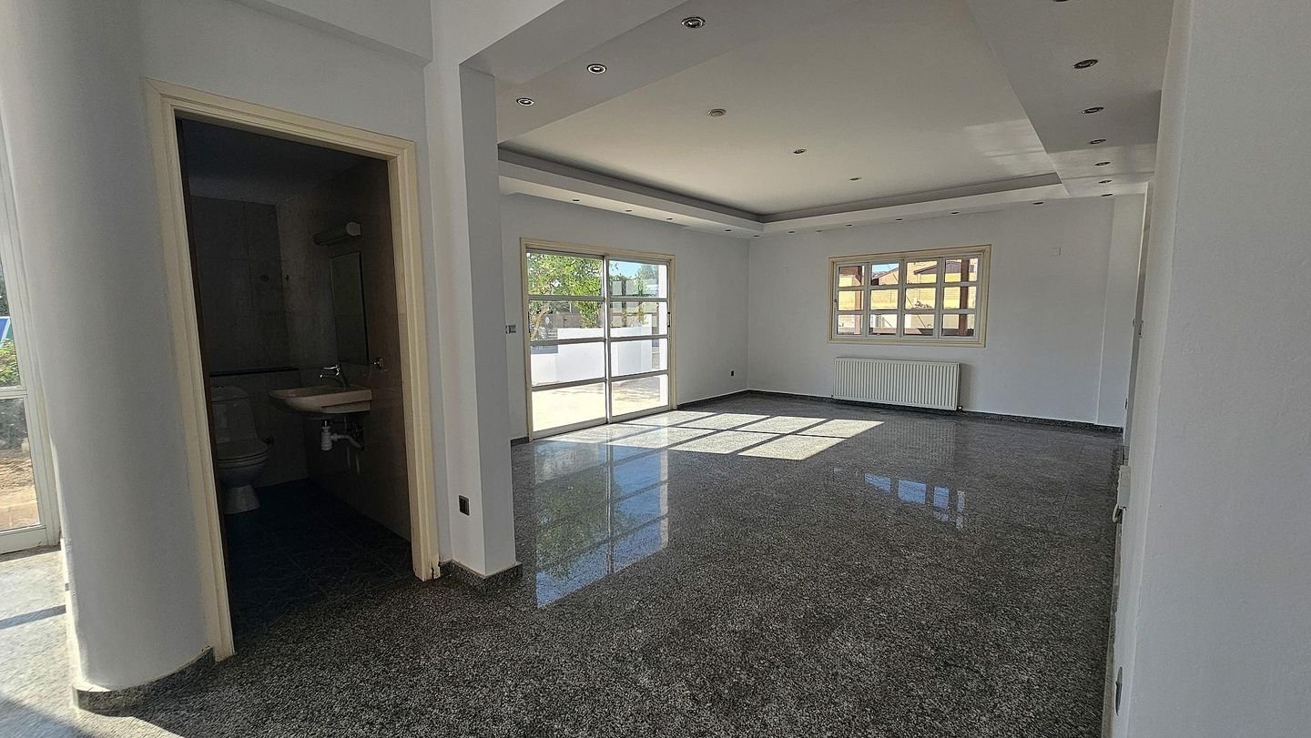 Semi-Detached 4-Bedroom House in Pano Deftera, Nicosia photo 30