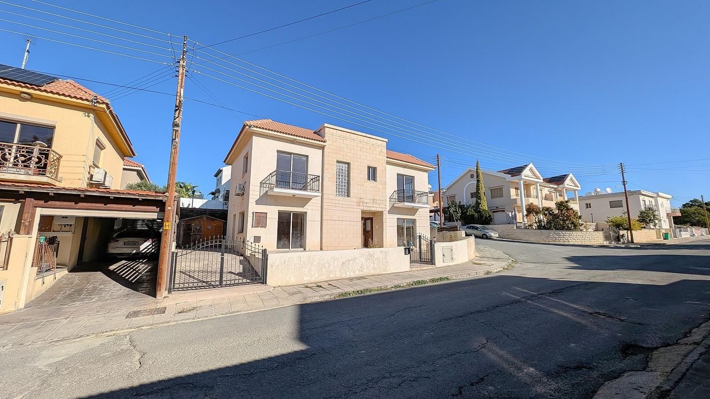 Two Storey Detached House, Kolossi, Limassol photo 6